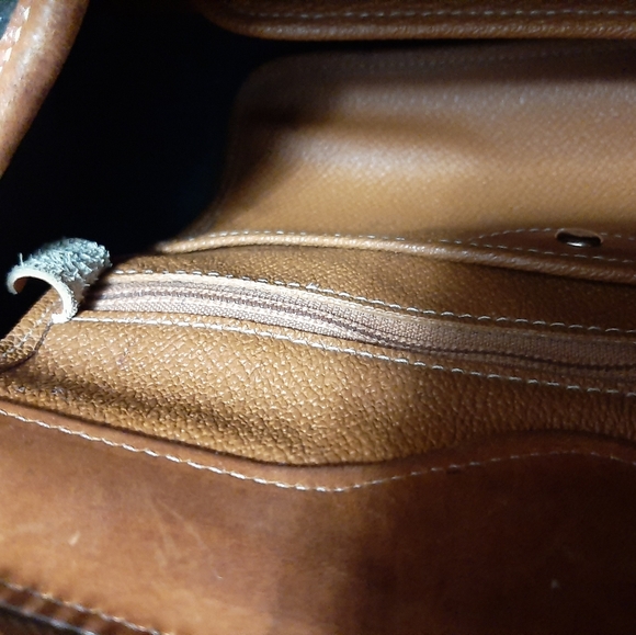 Pre-owned D&B bag & wallet - Picture 7 of 16